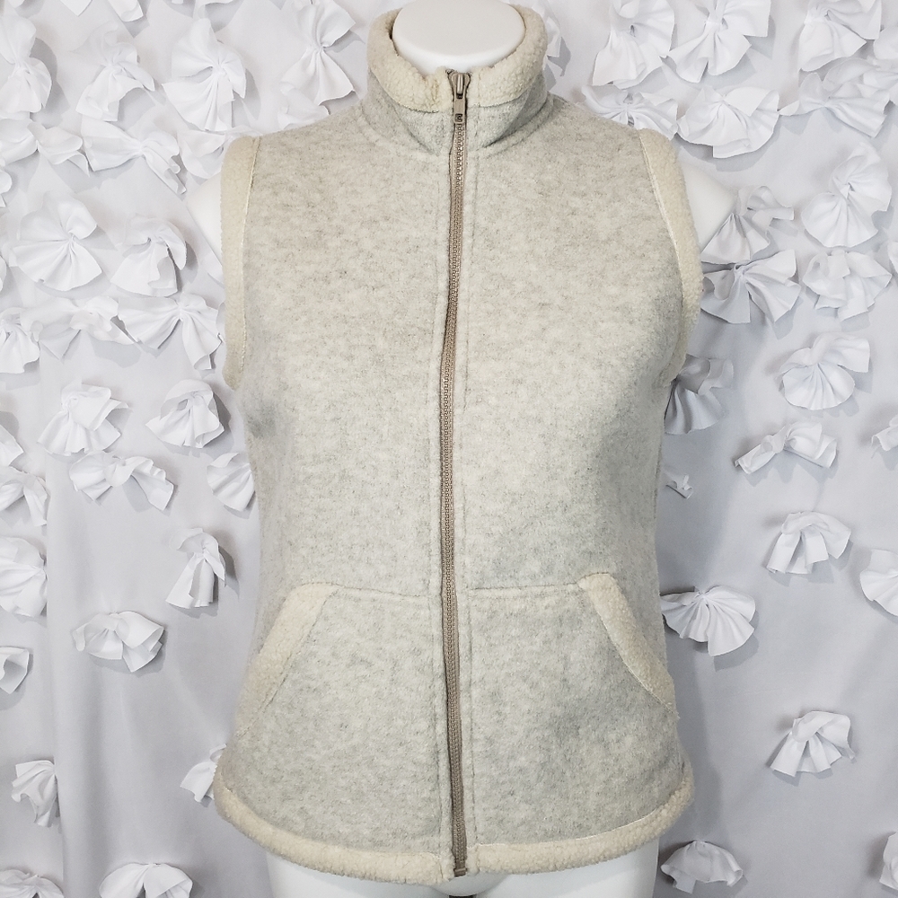 St Bernard Sweater Vest Size 10-12 Medium